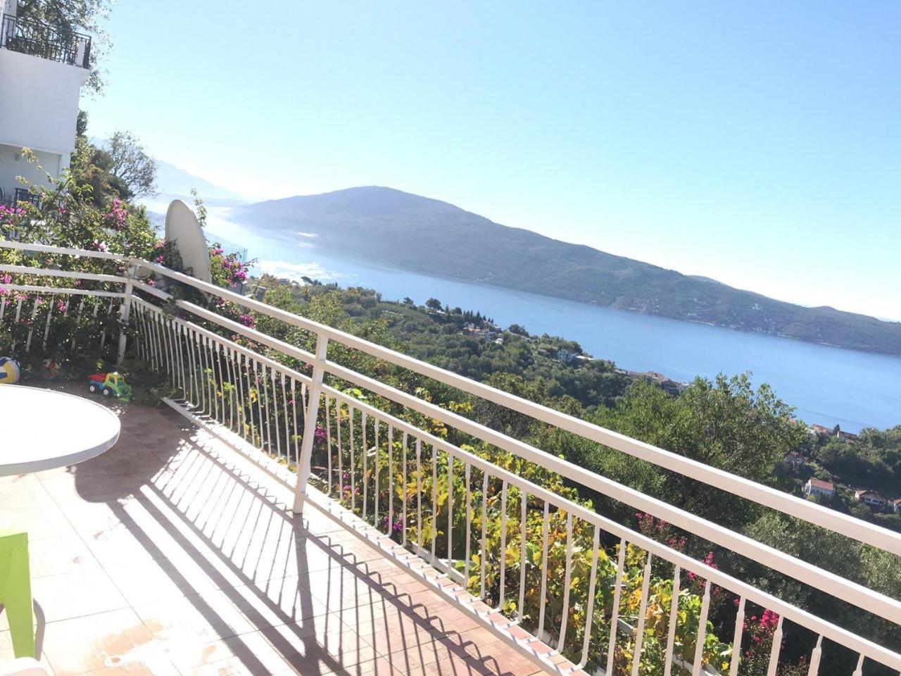 Magnificent Views Apartment Herceg Novi Exterior photo